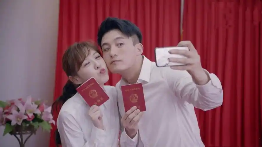 孙艺洲李金铭是真亲吗(李金铭老公是孙艺洲吗)