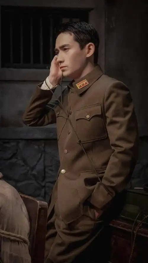 朱一龙军装造型