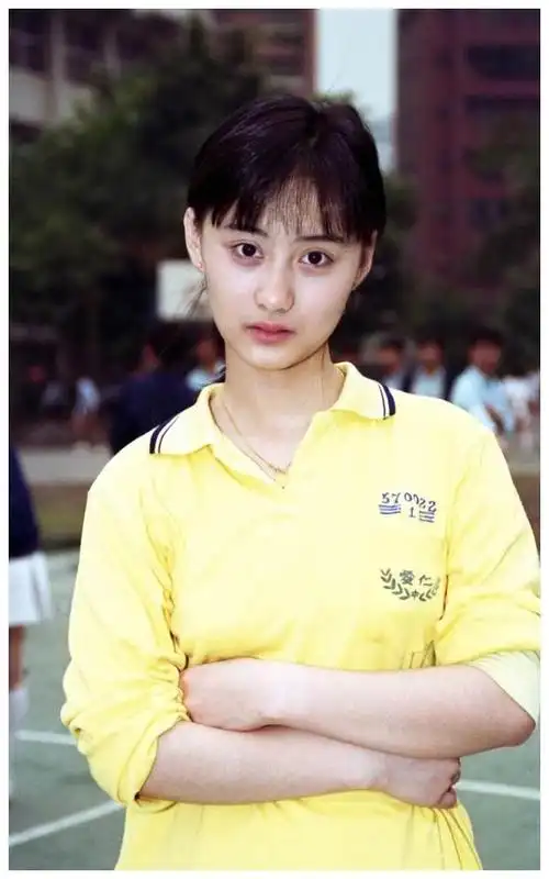 陈德容当年有多美?琼瑶苦等她3年.《梅花三弄》一炮而红