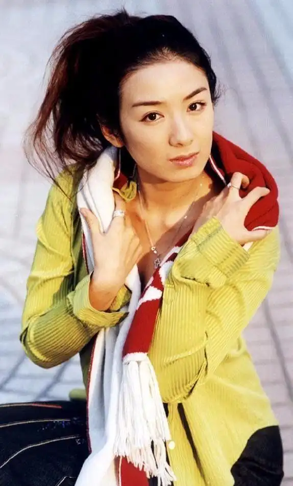 "沈梦辰"貌似从她出名以来,一直都是在被黑,而且在被黑的路上越走越远