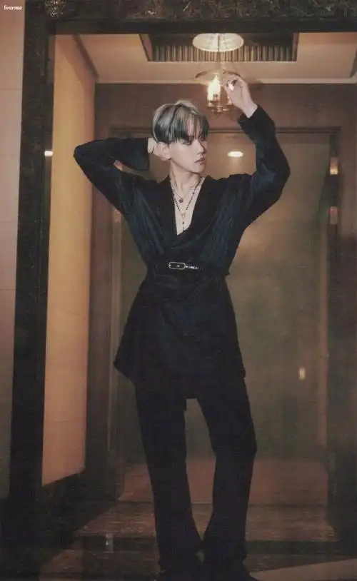 边伯贤solo出道四周年