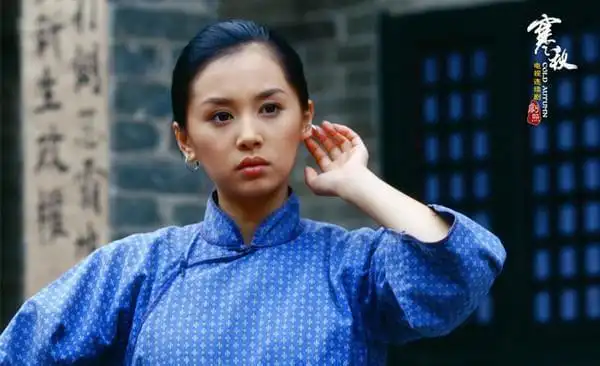 其实在《欢乐颂》之前还有一部剧两人也有合作,《寒秋》,被称为南国