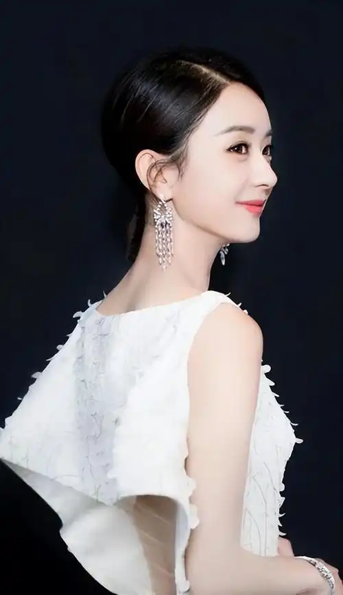 当36岁高叶和36岁赵丽颖站一起,才明白骨相美和皮相美差别有多大