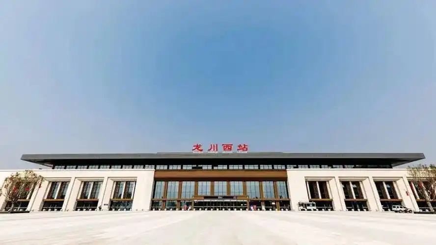 29开)-广州东站(16:43到达)c7965/8次广州东站(9:26开)-龙川西站(12