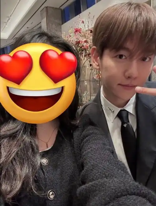 边伯贤英雄联盟单曲paranoia