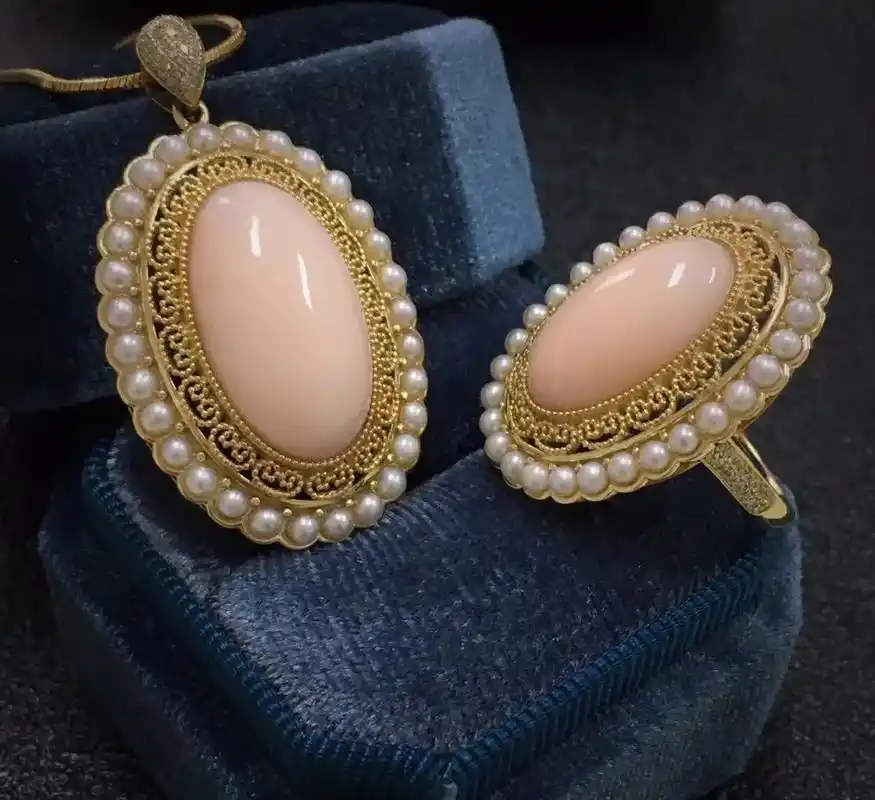 欧洲孩儿面红珊瑚豪镶18k金珠宝套装#珠宝首饰 #欧洲古董珠 - 抖音