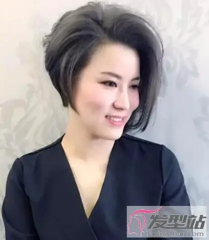 女生短发不对称发型 长短不一有层次回头率高_发型站_最新流行发型