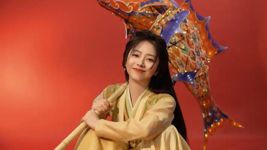 谭松韵首部仙侠剧官宣,古装适配度超高,突破高中生舒适圈引期待