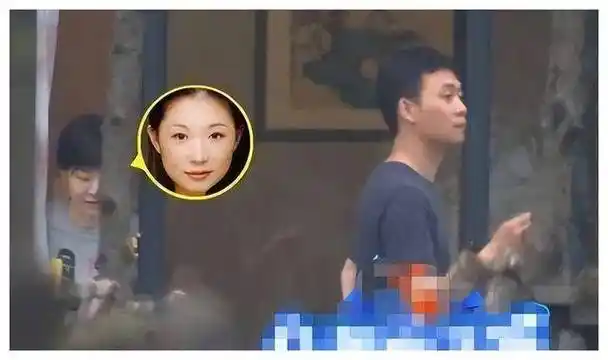 钱琳琳的温柔和理解让张译感受到了被接纳和珍惜的幸福.