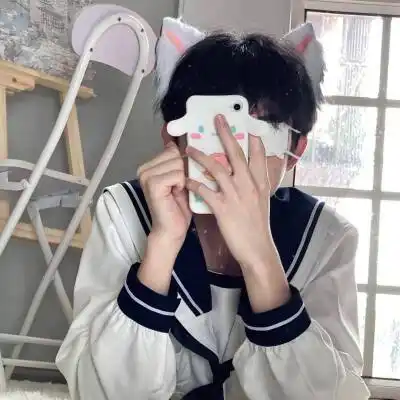 男生头像 // 礼貌拿图在秋天遇见的恋爱 一定很温柔的吧