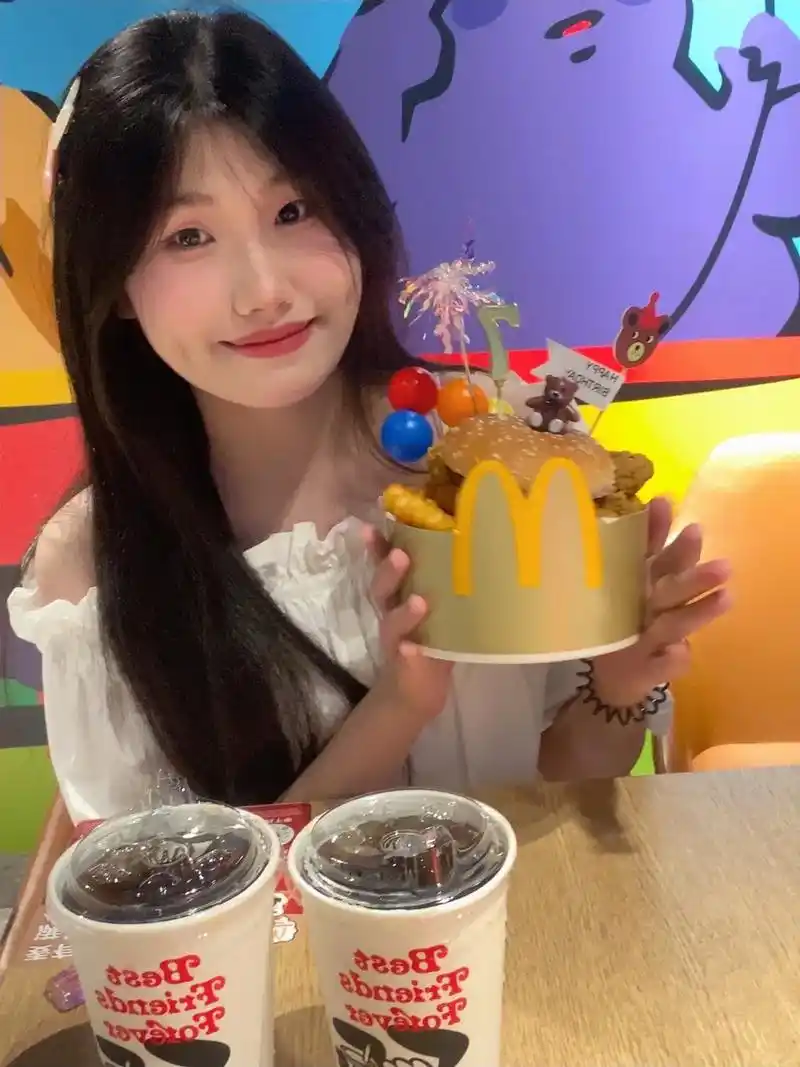 生日快乐小土豆08.#生日 #蛋糕98 #姐又幸福了 11. - 抖音