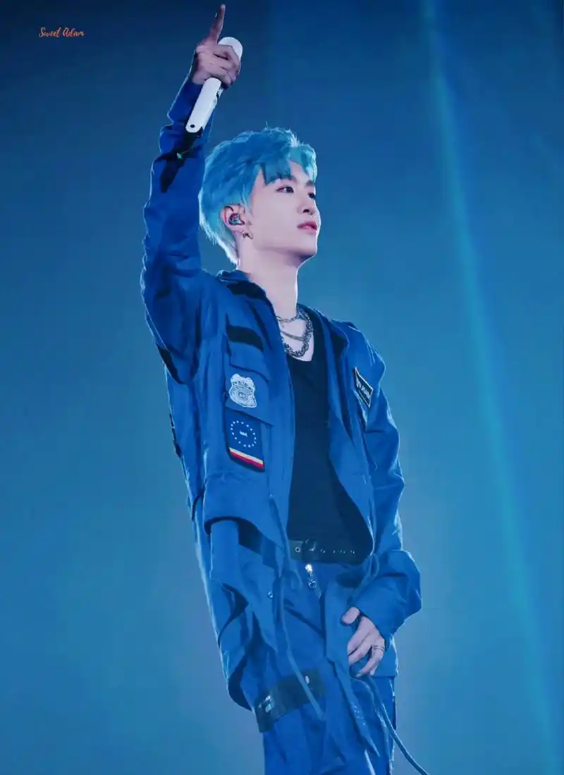 范丞丞蓝发有点小帅呀,他饰演孟宴臣咋样呢 #范丞丞版孟宴臣