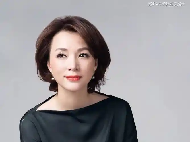 董卿在美国生子引热议,她的初衷是什么?内心真实想法曝光!