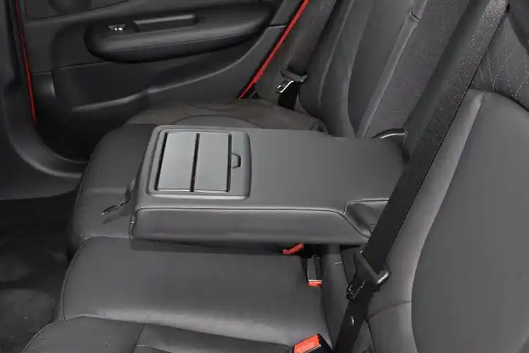 mini clubman2.0t cooper s 弧光限量版后排中央扶手