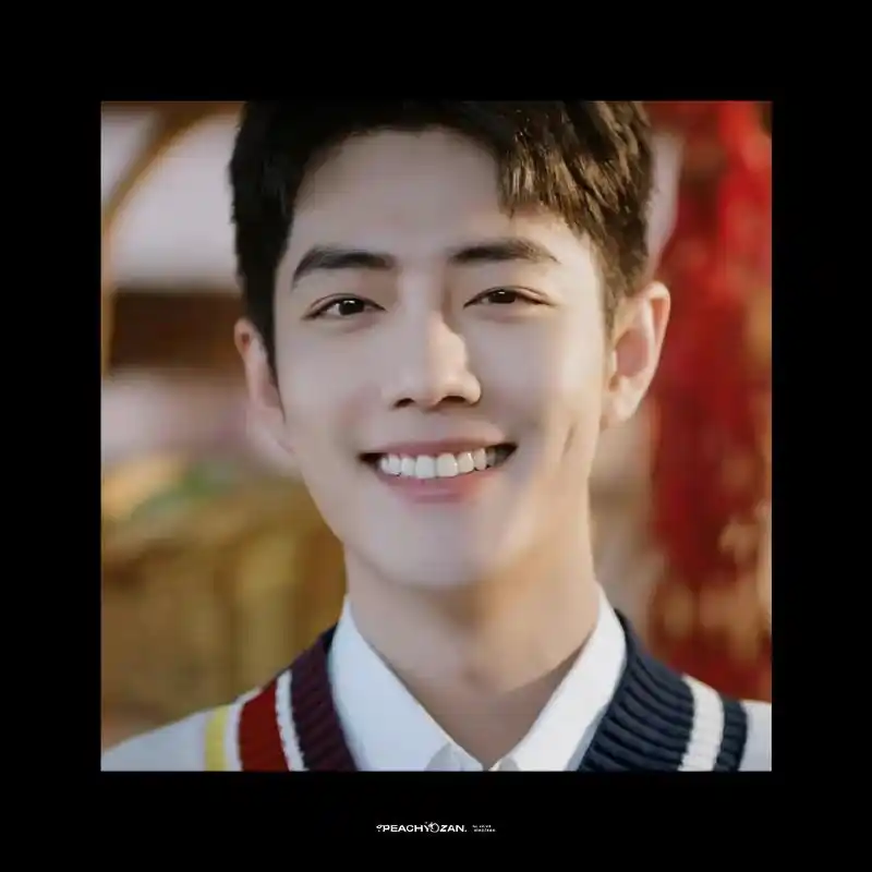 我哥笑起来太好看啦