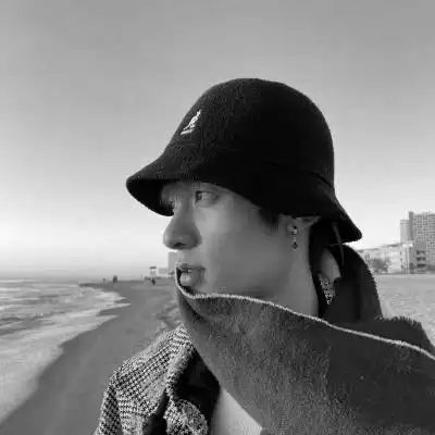 男生头像黑白高冷图片