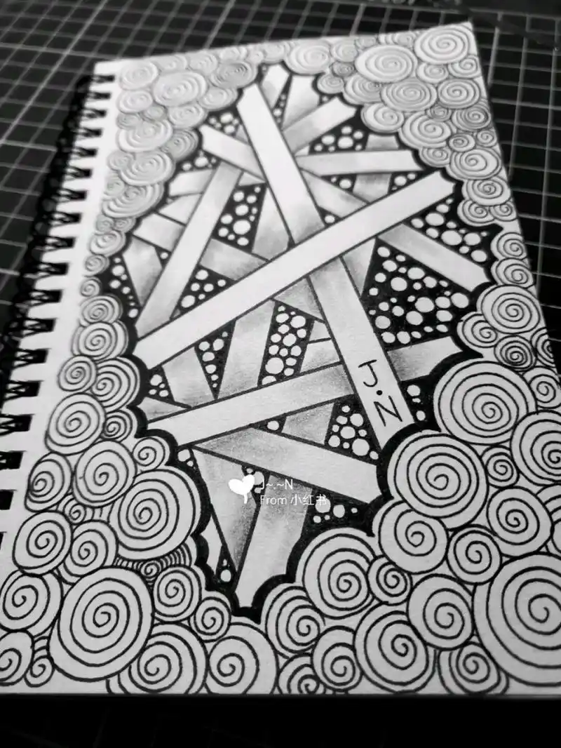 解压的圈圈 禅绕画的绘制轻松有趣,简单易学 无须深厚的绘画基础,也无