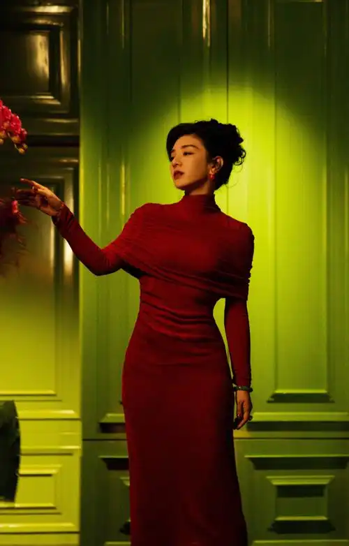 黄奕上海滩妆造##黄奕90年代上海滩妆造