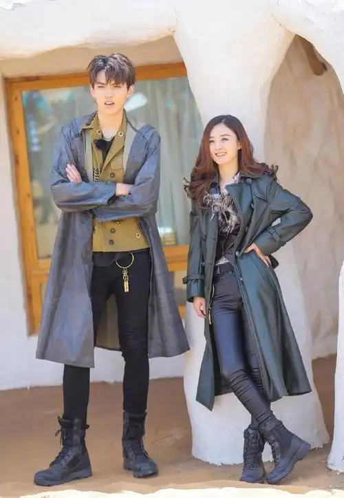 赵丽颖吴亦凡最酷炫姐弟图片