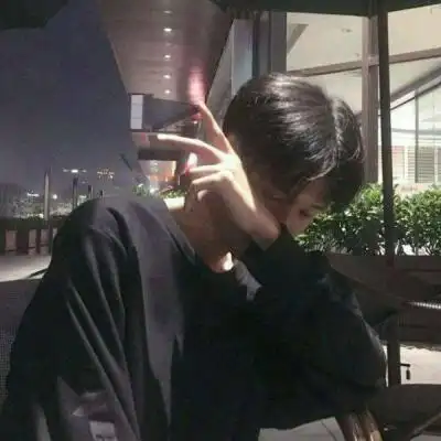 2020微信帅哥头像霸气个性超有范 就让往事随风往后也别将就,男生头像