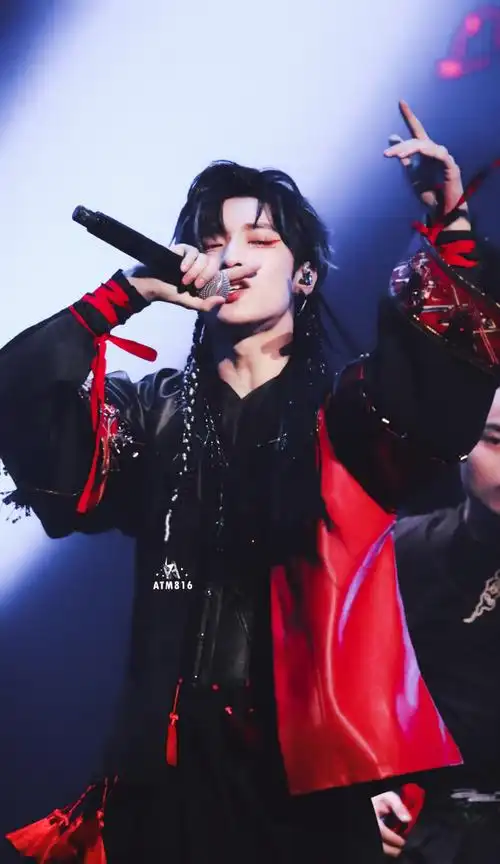 严浩翔刀马旦舞台