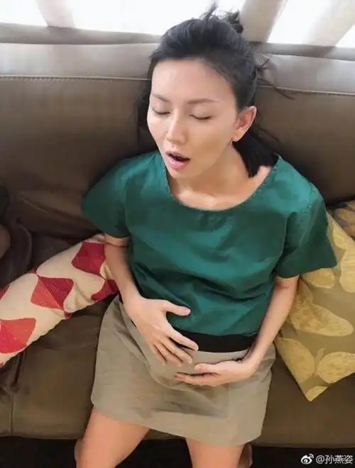 孙燕姿罕见晒出9月孕肚照angelababy昆凌揭娱乐圈女星罕见孕照