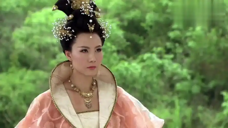 火灵圣母想用金霞冠贿赂姜子牙让他封自己一个火部正神