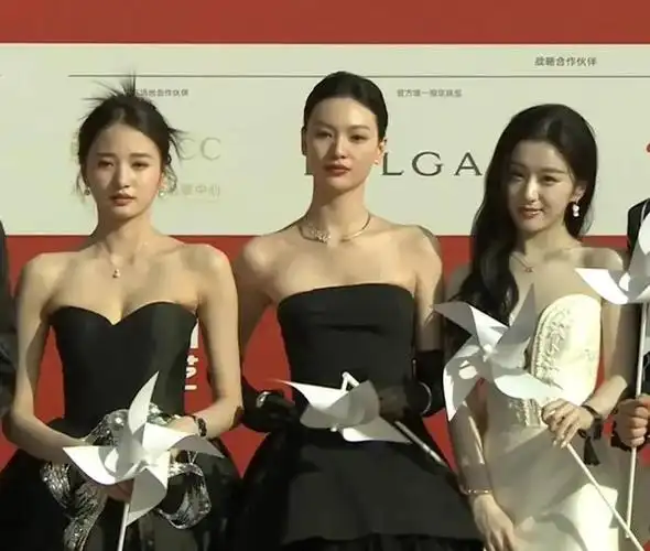 北影节红毯来了高圆圆关晓彤发福林志玲消瘦叶童费翔气场十足