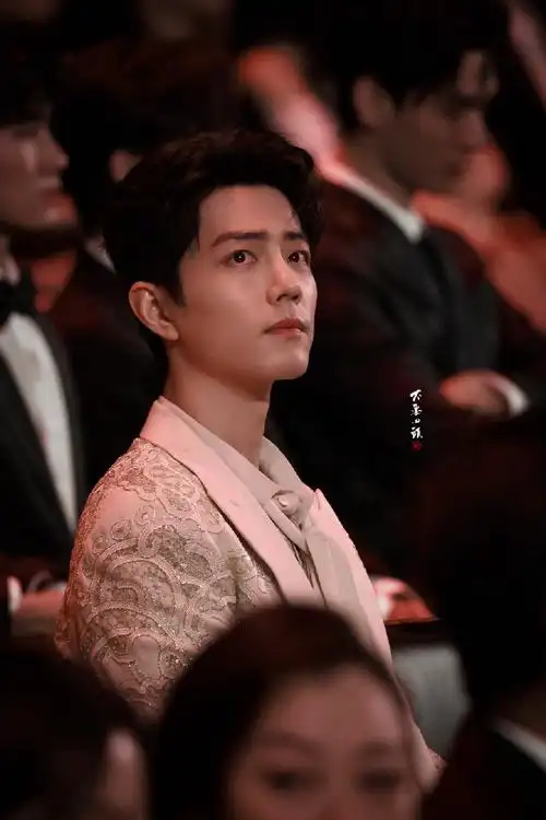 肖战es高定##肖战微博之夜