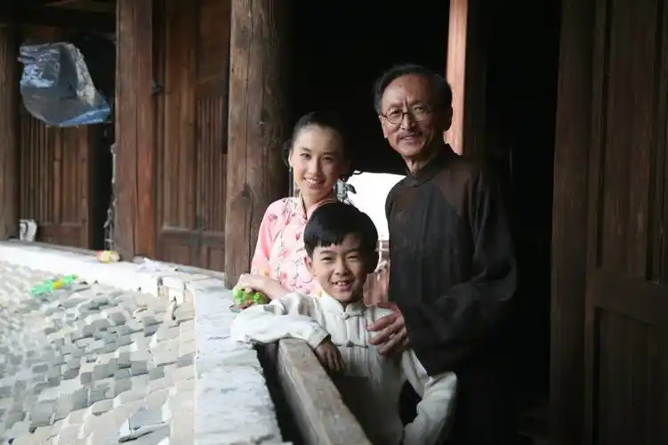 电视剧《下南洋》剧照