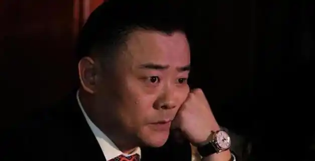 也依旧争议不断……所以在李咏去世之后,网友们对于周立波发表的文章