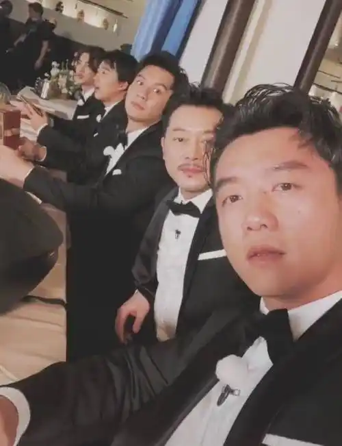 郑恺出镜跑男聚餐,所有嘉宾都特意拍了一遍,唯独没有录baby_时候_图片