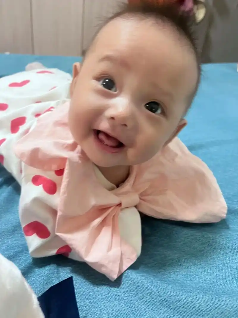 宝宝.#宝宝的笑容也太治愈了 就算孩子跟爸爸姓又如何,我姑娘 - 抖音