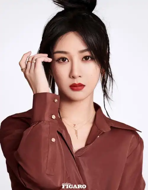 杨紫流光羽翼大片##杨紫精灵羽毛造型##分享一夏