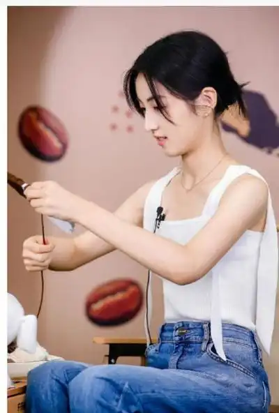 易烊千玺谢娜陈晓陈妍希张子枫扒叔爆料