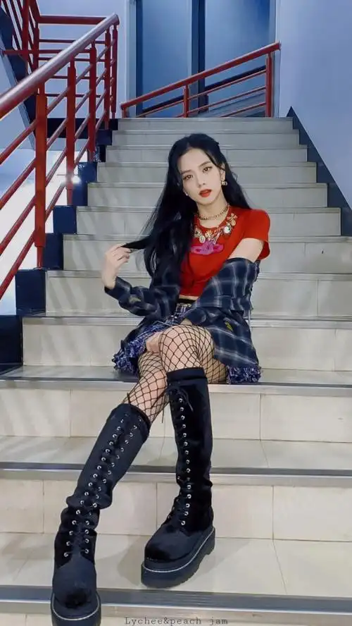 blackpink今日look,朴彩英篮球宝贝,jennie贝雷帽绝美