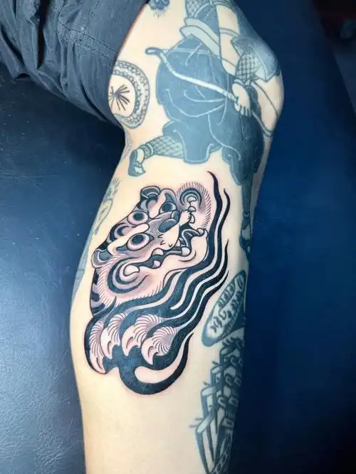 有一只三眼虎被带走thx 庄#南京青目刺青  #南京纹身  #原创纹身  #三