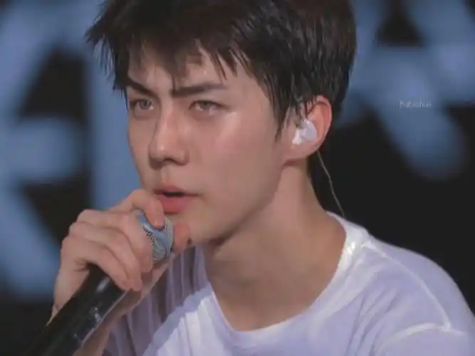 【吴世勋】狼系男友一张照片秒了