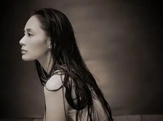 明星鼻子侧颜 鼻子长得好,颜值差不了,9位女星侧颜照,没有对比就没有