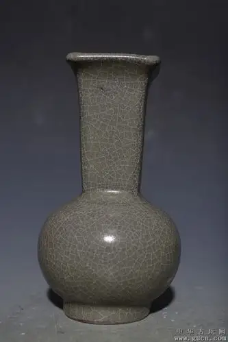 南宋溪口官窑四方胆瓶