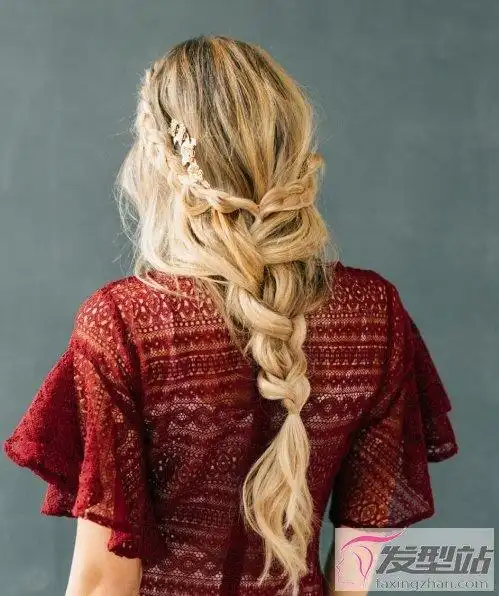 单麻花辫怎么编好看 时尚满分麻花辫也能玩出新花样