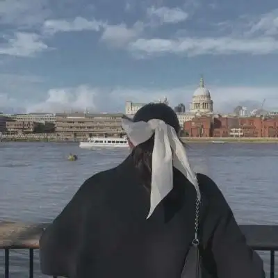 淡淡忧伤的唯美背影头像 2020女生微信头像伤感背影