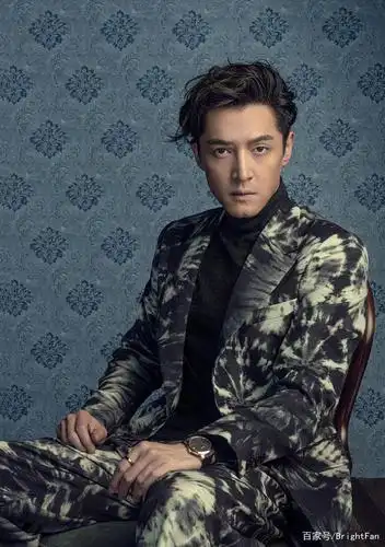 胡歌成熟魅力时尚杂志封面大片