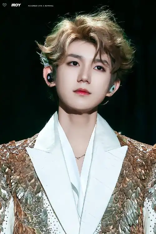 时代峰峻回应tfboys很少合体#王源方方面面赢太大了…不合体其实也