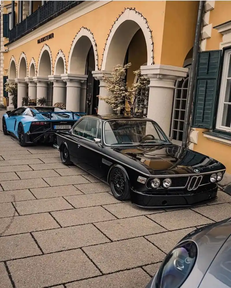 你喜欢以前的小鼻孔还是现在的大鼻孔.#宝马改装 #老车翻新  - 抖音