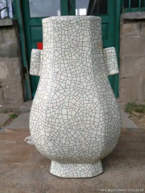 宋朝时期的南宋哥窑大瓷瓶从农村收来的7
