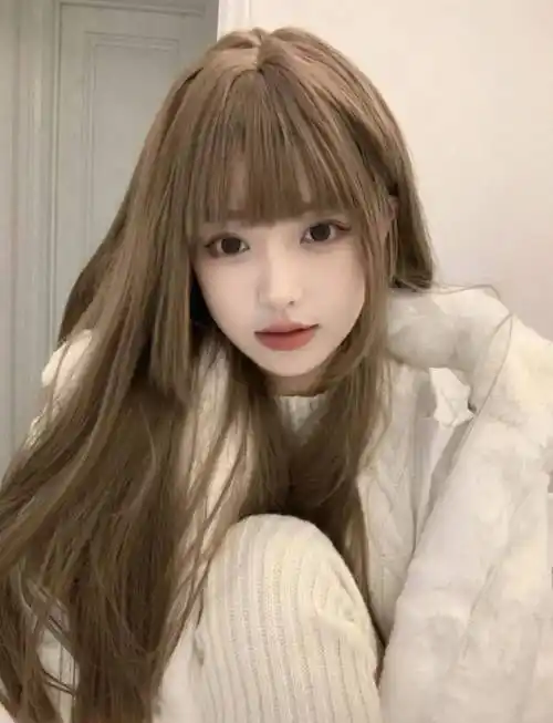 混血感浅棕色副调带着一点如梦幻雾感奶茶棕整体棕调为主奶茶棕|百搭