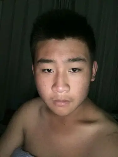 别嫌丑, 问一下 我剪寸头好看吗求拿把握