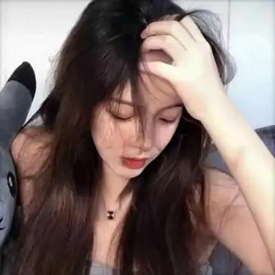 高冷女生真人头像 拿图dd 礼貌拿图图源网络 侵权会删掉.