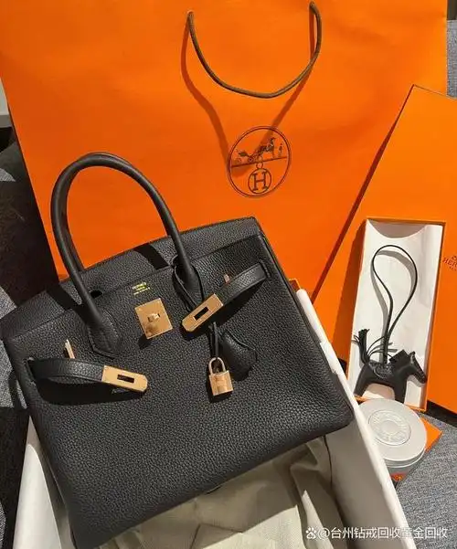 而且还是众多女性朋友一生的梦想,但是爱马仕包包价格昂贵,自然在二手